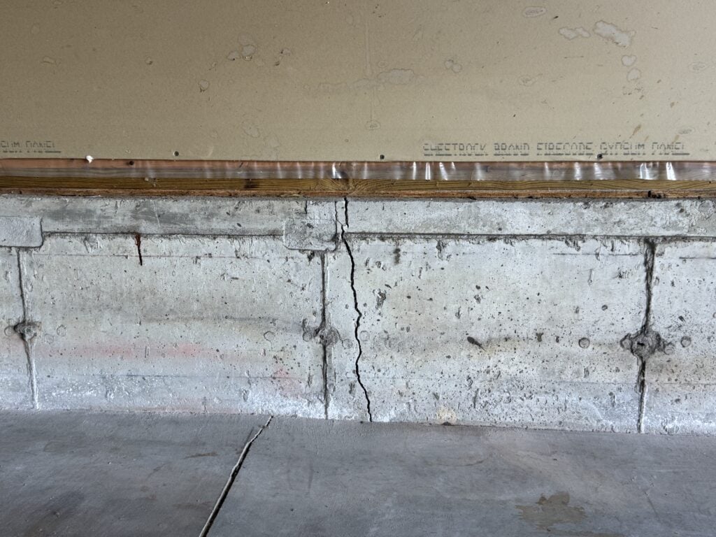 Foundation Crack